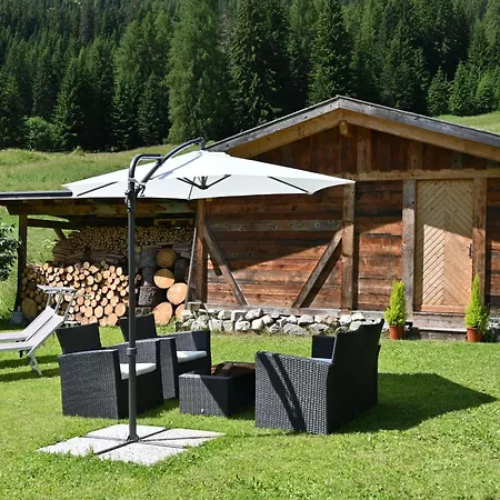 Majorka Hotel *